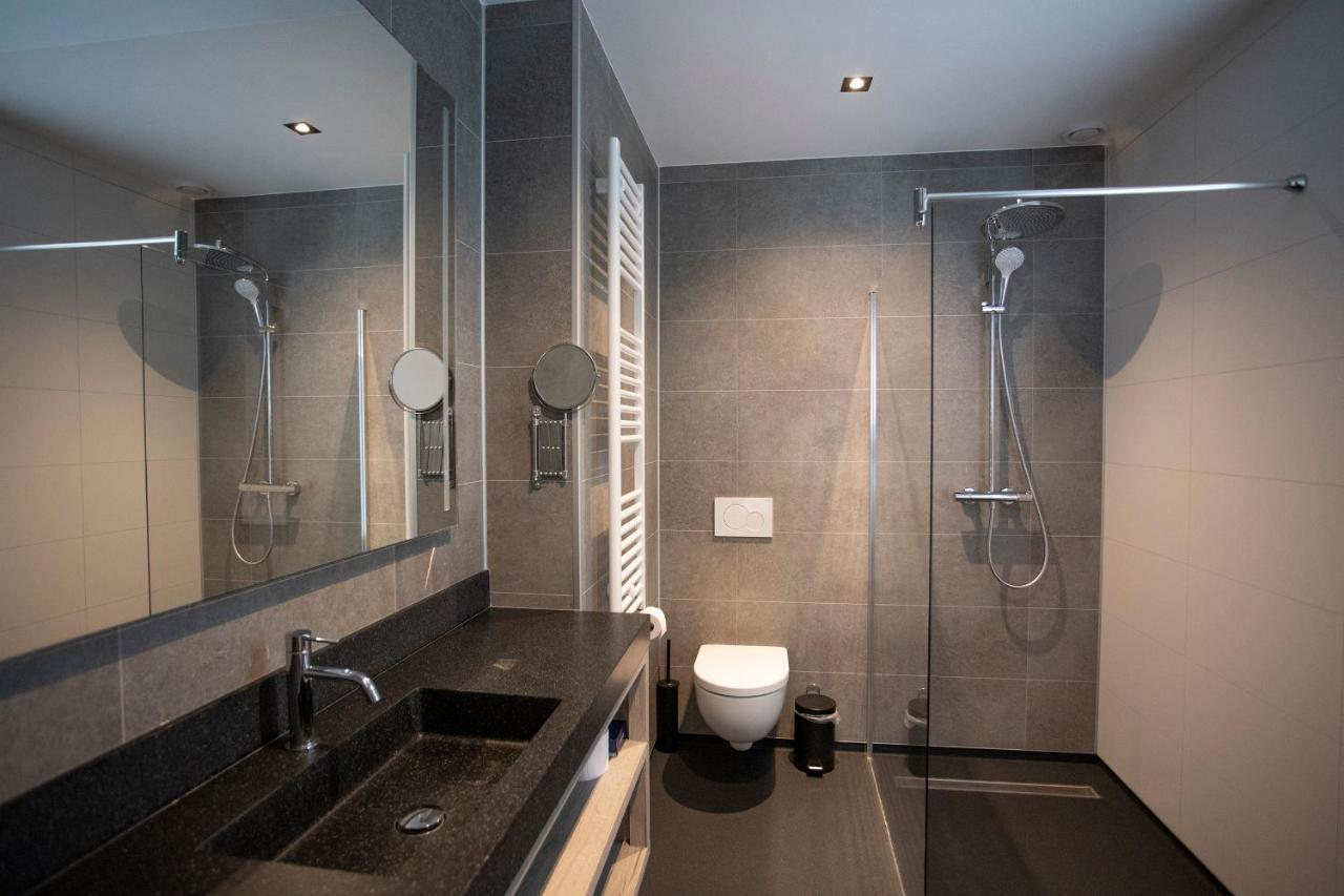 Hotel Tholen Bagian luar foto